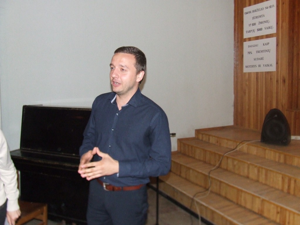 Apie „Misiją Sibiras“ pasakojo ir rodė Mykolo Romerio universiteto dėstytojas  Juozas Valčiukas 