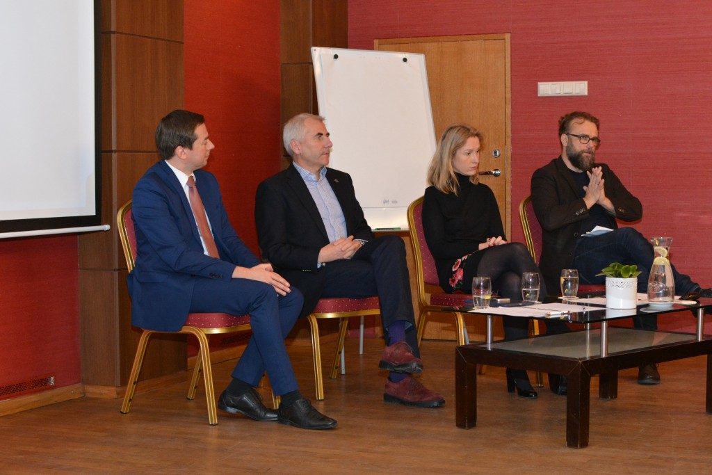 Apie Europos Sąjungos ateitį diskutavo (iš kairės) Arnoldas Pranckevičius, Vygaudas Ušackas, Margarita Šešelgytė, Rytis Zemkauskas